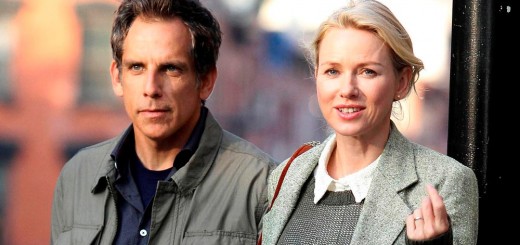 RODRIGO & LUIS JR. GUERRA/©2013 RAMEY PHOTO 310-828-3445  MANDATORY BYLINE    NO ITALY/NO SPAIN    New York, October 02, 2013    BEN STILLER and NAOMI WATTS hold hands while filming their latest project " While we're Young " in Downtown Brooklyn.    PGagurg7   *** Local Caption *** x