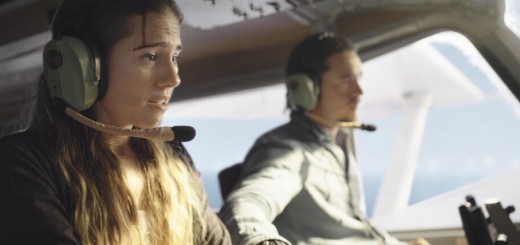 USA. Allison Williams and Alexander Dreymon in a scene from (Copyright) Epix new film:  Horizon Line (2020). Plot: A couple flying on a small plane to attend a tropical island wedding must fight for their lives after their pilot suffers a heart attack.  Ref: LMK106-J6836-150121 Supplied by LMKMEDIA. Editorial Only. Landmark Media is not the copyright owner of these Film or TV stills but provides a service only for recognised Media outlets. pictures@lmkmedia.com